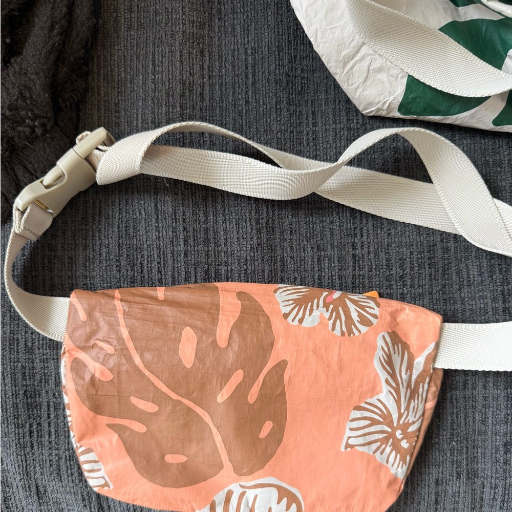 Aloha Collection Mini Hip Pack - Picture 2 of 2